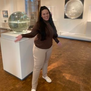 Meet your Posher, Cilly